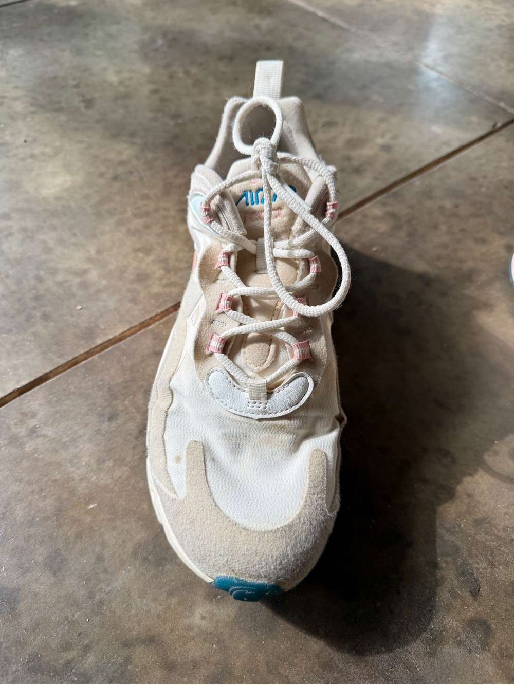 Nike Air Max 270 Women’s Sneakers - White, Light Blue & Pink Accents - Picture 7 of 8